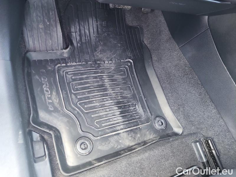  Toyota  Corolla  (E21) (2019)  TS 1.8Hyb. Active AT #9
