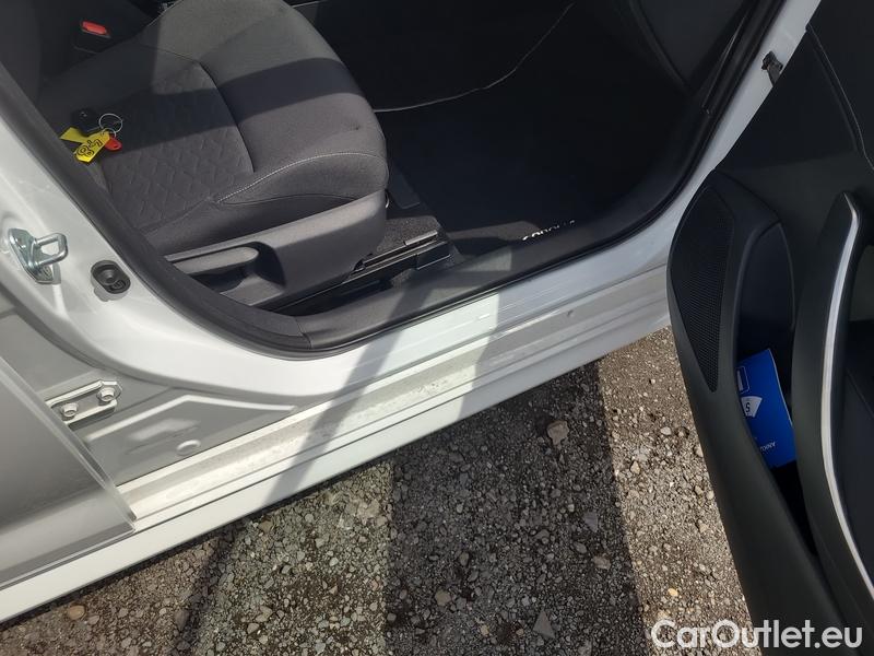  Toyota  Corolla  (E21) (2019)  TS 1.8Hyb.Comfort AT #7