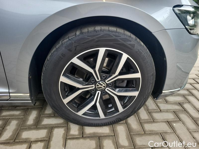  Volkswagen  Passat  Variant (CB5) (2019) Pas.Var.2.0TDI 110 Elegance AT #26