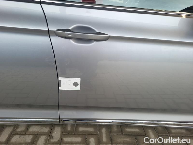  Volkswagen  Passat  Variant (CB5) (2019) Pas.Var.2.0TDI 110 Elegance AT #23