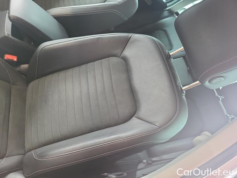  Volkswagen  Passat  Variant (CB5) (2019) Pas.Var.2.0TDI 110 Elegance AT #9