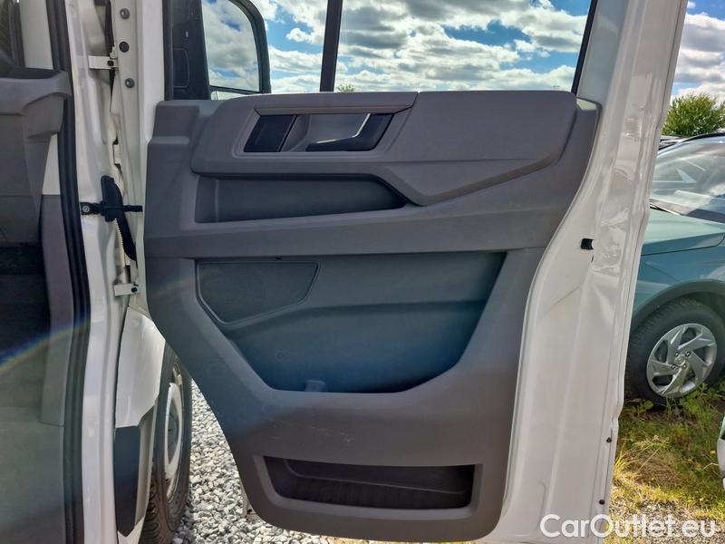  Volkswagen  Crafter  Flatbed  (SZ) (2017-->)  35 103 dlouhy rozvor #13