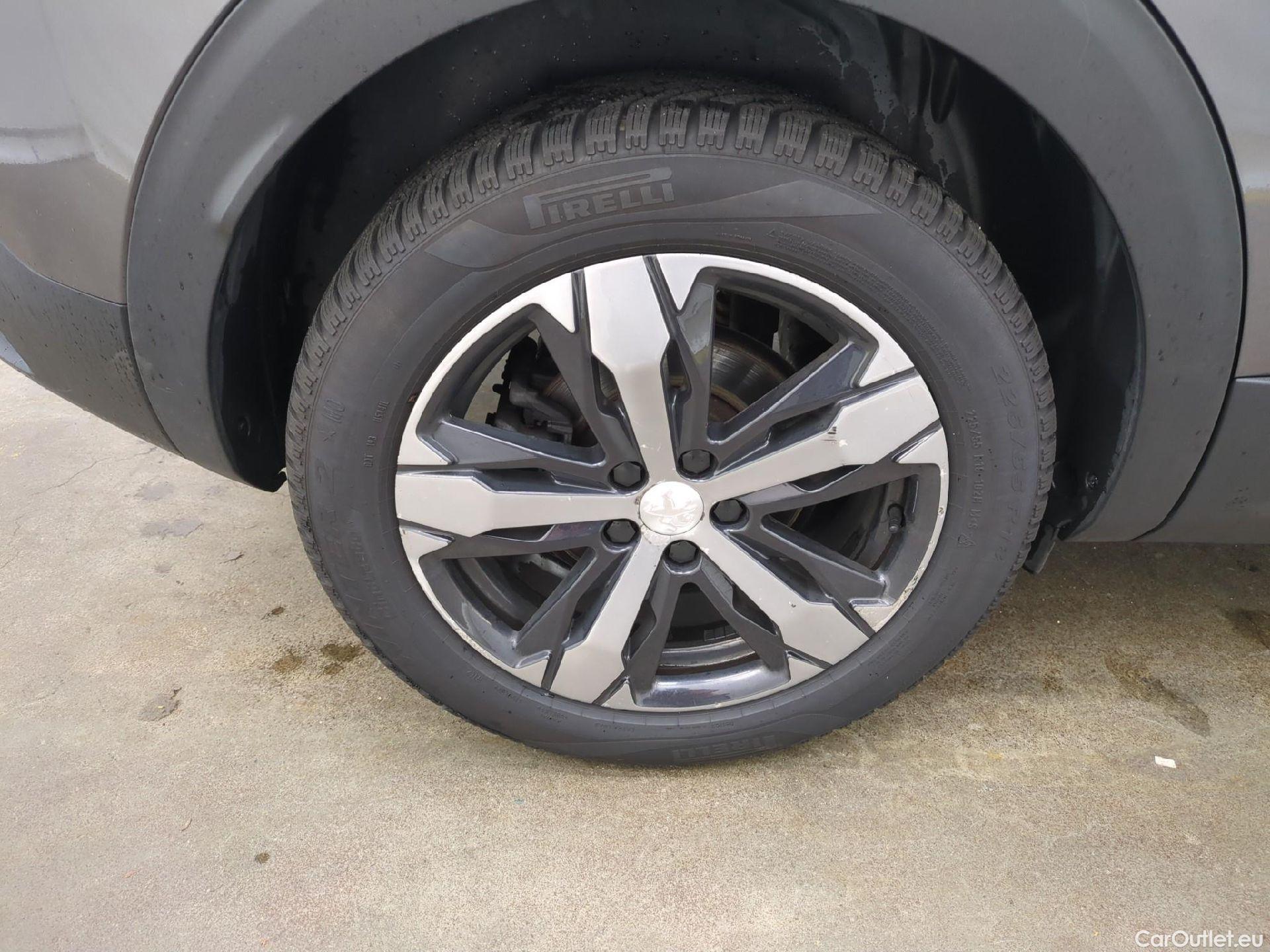  Peugeot  3008 PEUGEOT  / 2020 / 5P / SUV PureTech 130 S&S EAT8 GT Pack #13