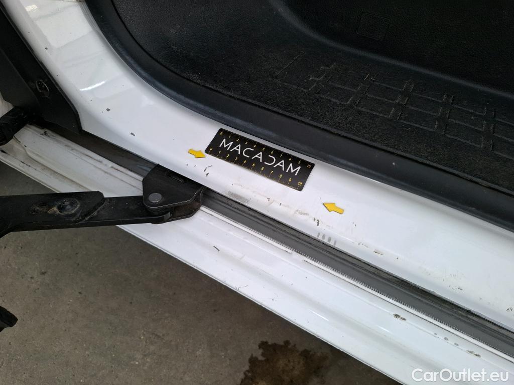  Peugeot  Expert  Kombi L2 1.5 HDi 120CV BVM6 9 Sieges E6d #16