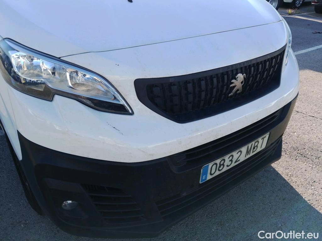  Peugeot  Expert PEUGEOT  / 2016 / 4P / furgón Furgón Premium 1.5 BlueHDi 120 Standard #27