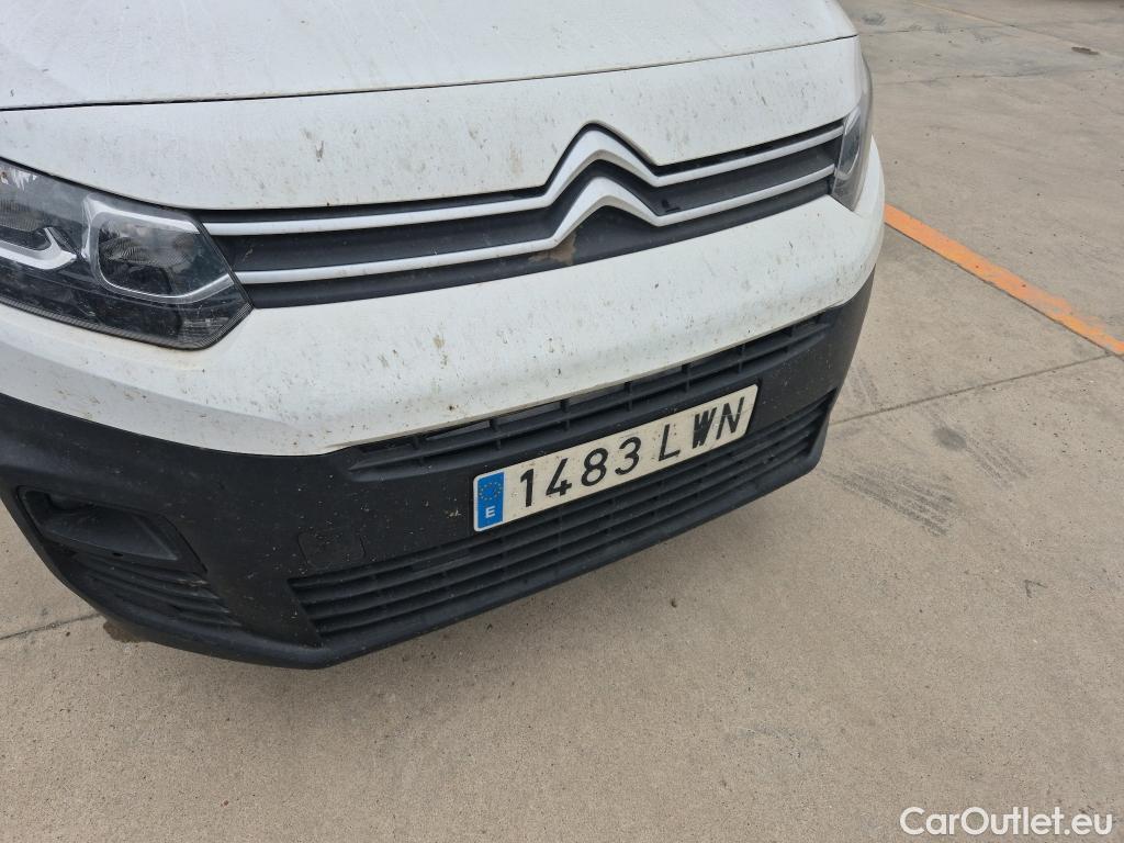  Citroen  Berlingo CITROEN  / 2018 / 3P / furgón derivado de turismo Talla M BlueHDi 100 CONTROL #29