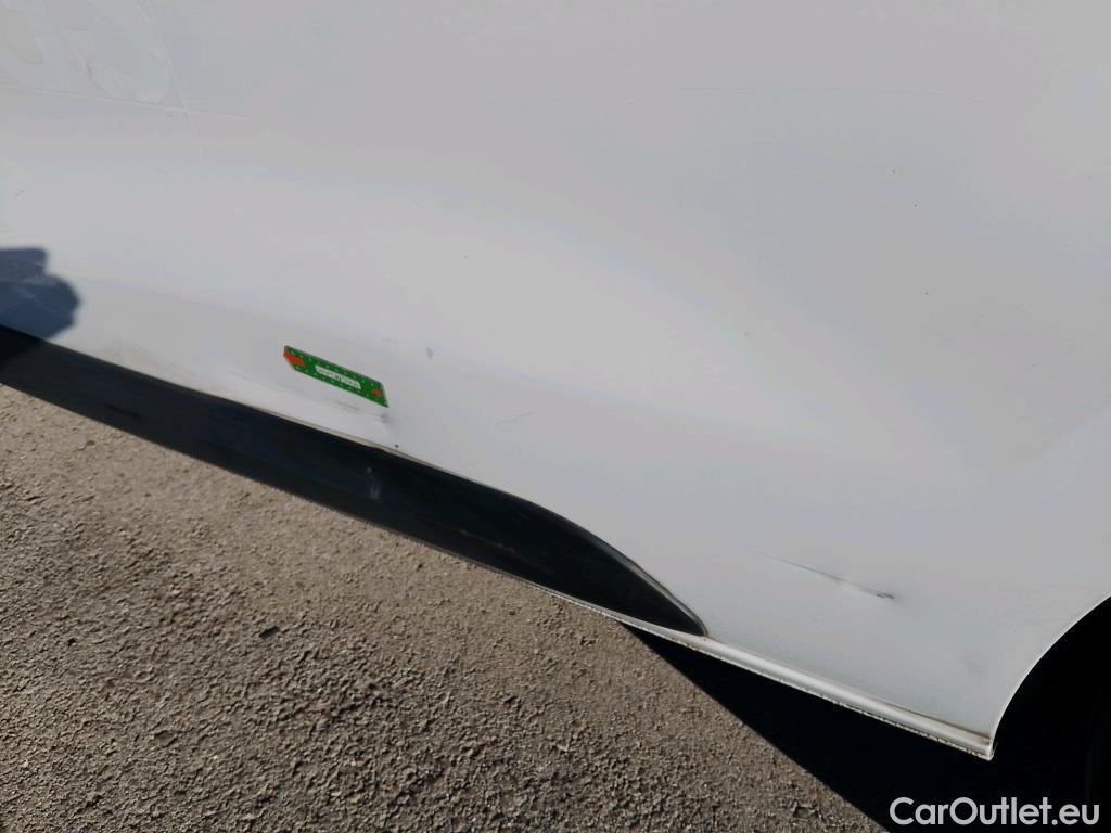  Peugeot  Expert PEUGEOT  / 2016 / 4P / furgón Furgón Premium 1.5 BlueHDi 120 Standard #4