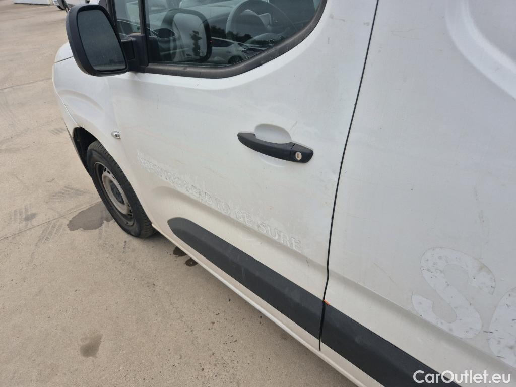  Citroen  Berlingo CITROEN  / 2018 / 3P / furgón derivado de turismo Talla M BlueHDi 100 CONTROL #33