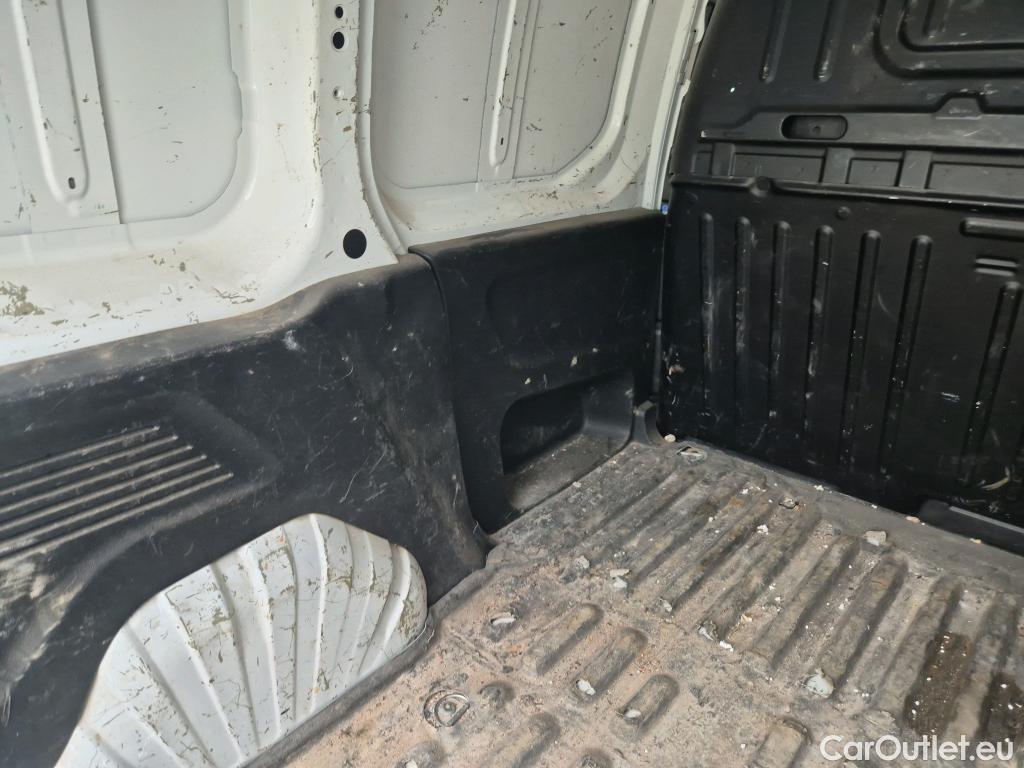  Citroen  Berlingo CITROEN  / 2018 / 3P / furgón derivado de turismo Talla M BlueHDi 100 CONTROL #25