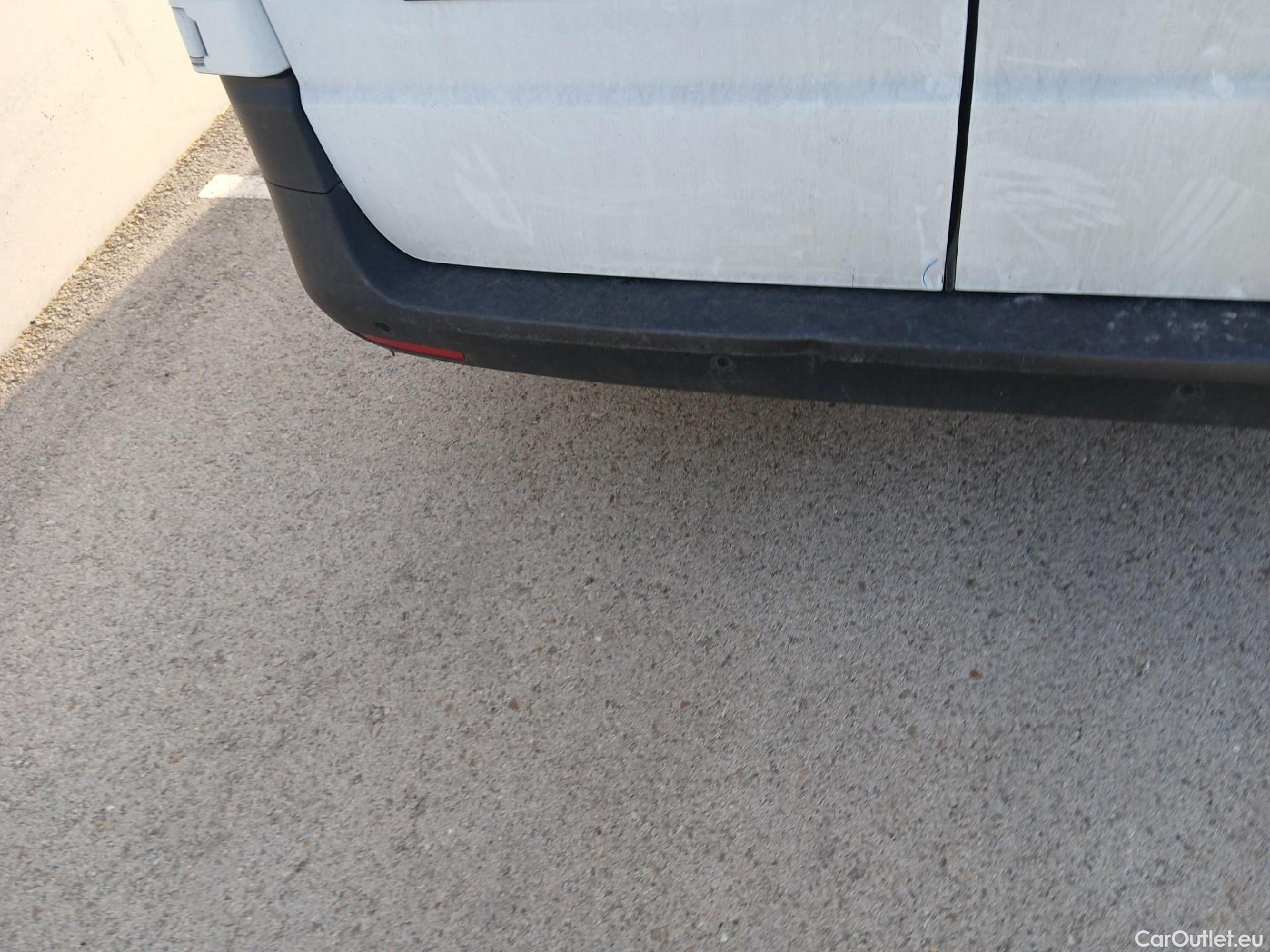  Mercedes  Vito MERCEDES-BENZ  / 2014 / 4P / furgón 110CDI 75kW furgón Pro larga #19