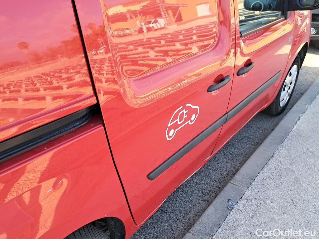  Renault  Kangoo RENAULT  Z.E./2013/3P/furgón derivado de turismo Z.E. #14