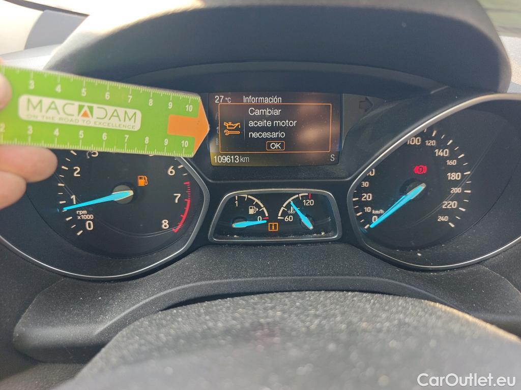 Ford  Kuga FORD  / 2016 / 5P / todoterreno 1.5 EcoBoost 88kW 4x2 Trend+ (CX) #28