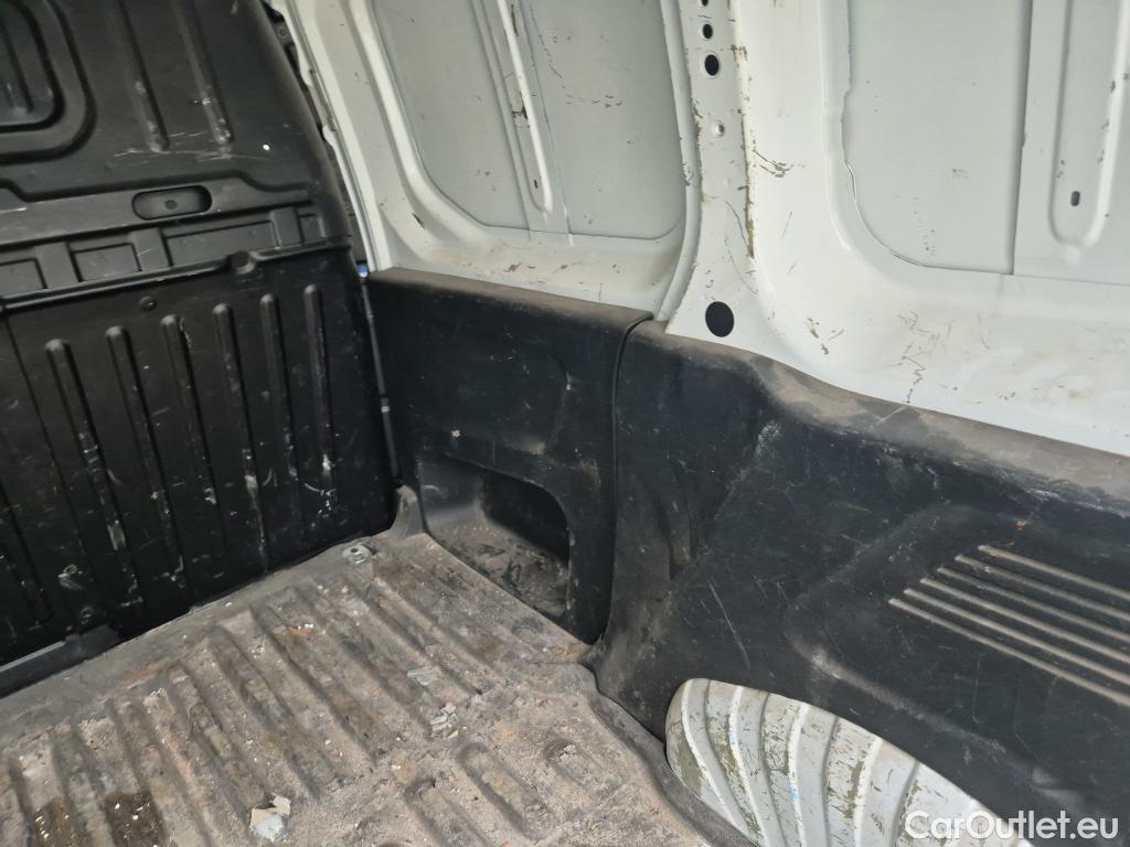  Citroen  Berlingo CITROEN  / 2018 / 3P / furgón derivado de turismo Talla M BlueHDi 100 CONTROL #27