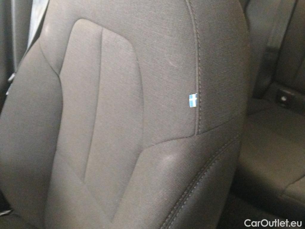  Volvo  XC 40 VOLVO XC40 / 2017 / 5P / todoterreno 1.5 T2 Momentum Core #6