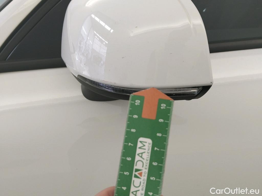  Volvo  XC 40 VOLVO XC40 / 2017 / 5P / todoterreno 1.5 T2 Momentum Core #22