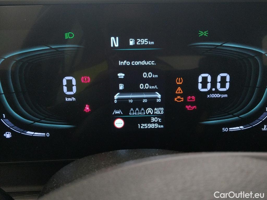  KIA  Sportage KIA  / 2022 / 5P / todoterreno 1.6 CRDi MHEV 100kW (136CV) Drive 4X2 #10