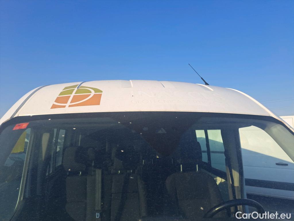  Ford  Transit FORD  / 2013 / 4P / furgón 350 96kW L3H2 Van DC Trend FWD #35