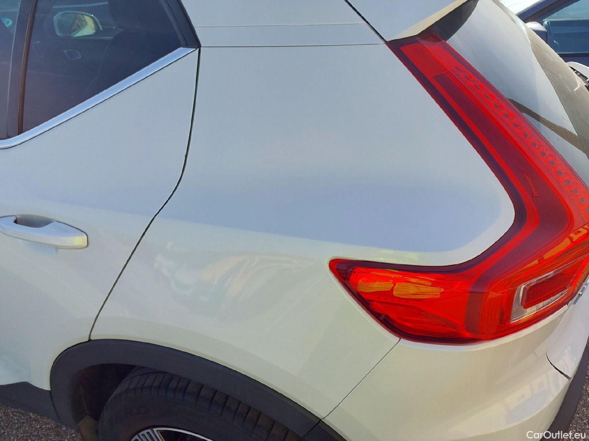  Volvo  XC 40 VOLVO XC40 / 2017 / 5P / todoterreno 2.0 B4 G Inscrption Auto #1