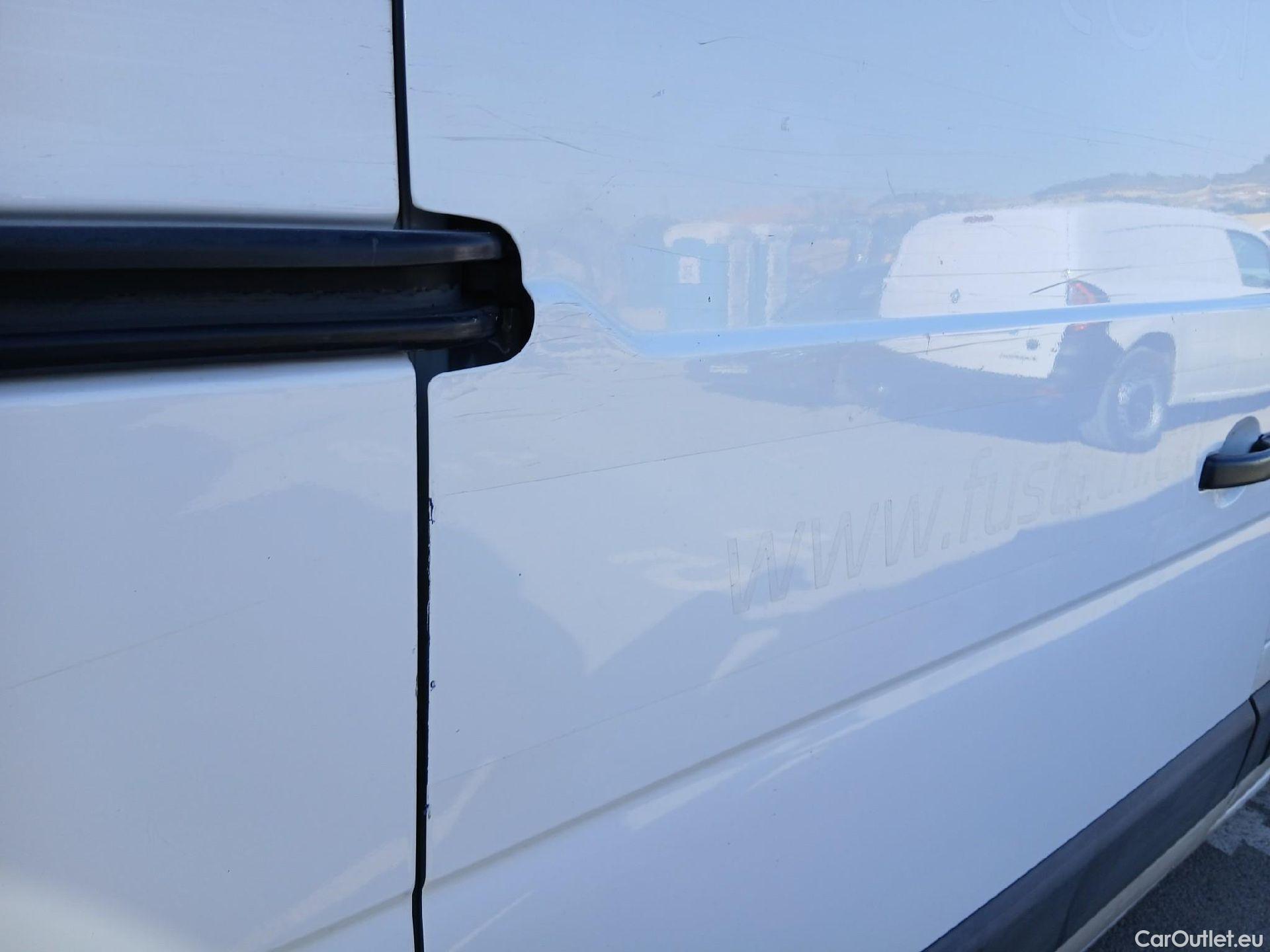  Nissan  NV400 NISSAN  / 2011 / 4P / furgón L2H2 3,5T 2.3dCi EU6 96kW FWD BASIC #26