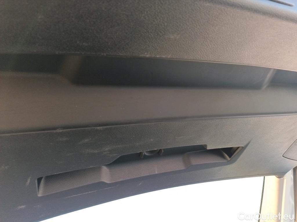  Bmw  X1 BMW  / 2015 / 5P / todoterreno sDrive18d #6