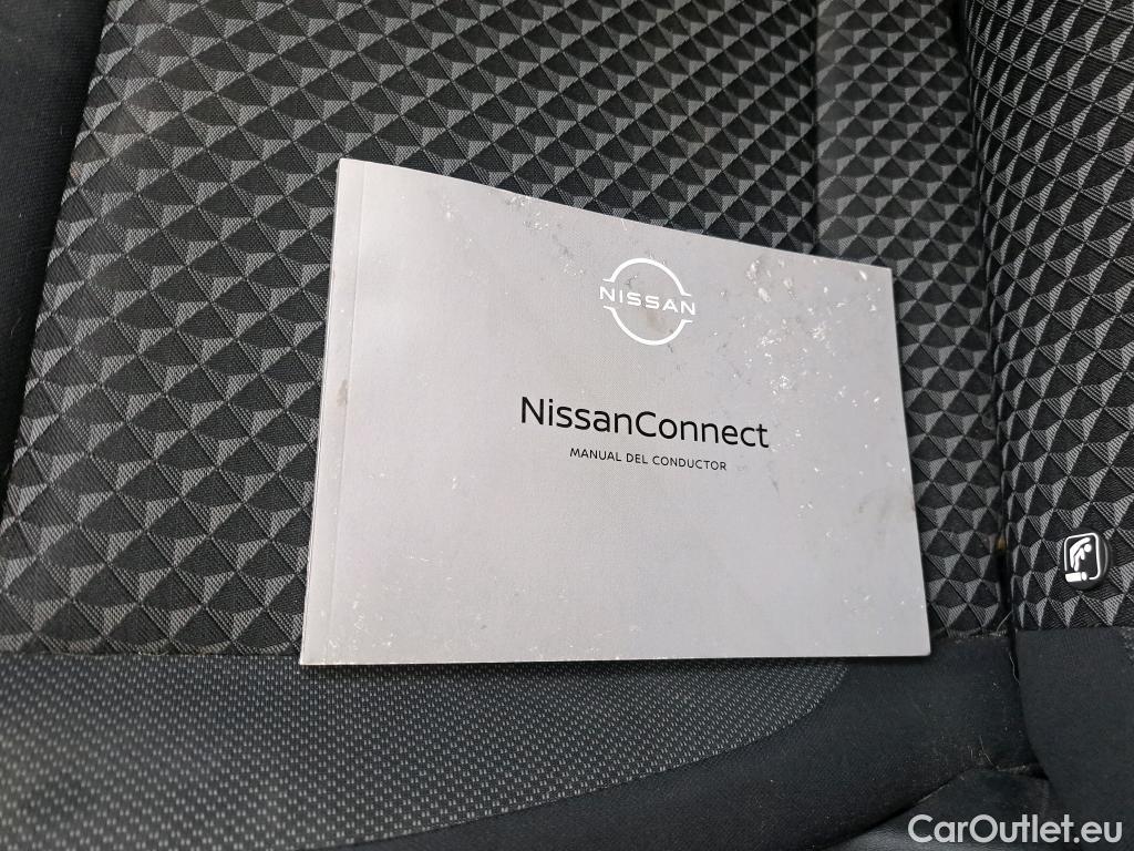  Nissan  Micra NISSAN  / 2017 / 5P / berlina con portón IG-T 68 kW (92 CV) E6D-F CVT Kiiro(SP) #33