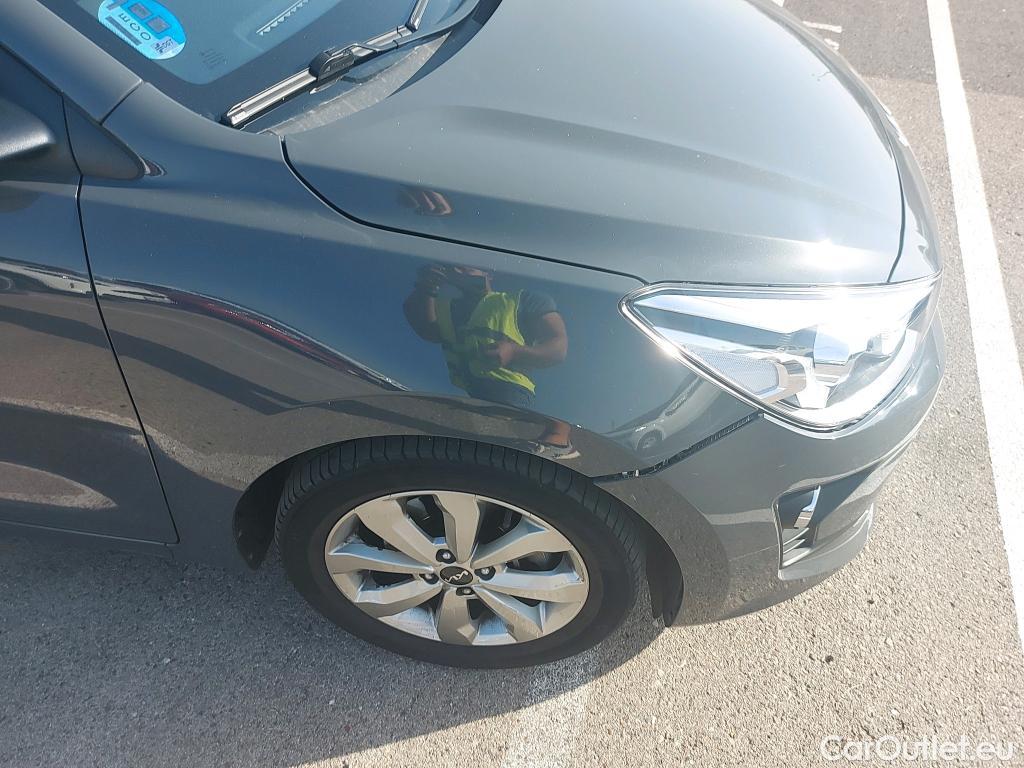  KIA  Rio KIA  / 2020 / 5P / berlina con portón 1.0 T-GDi 74kW (100CV) MHEV iMT Drive #9