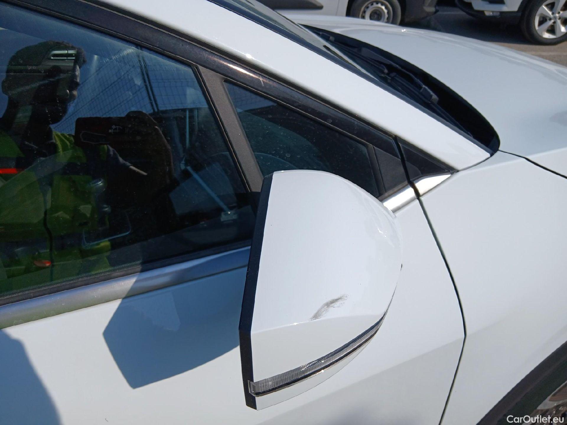  KIA  Sportage KIA  / 2022 / 5P / todoterreno 1.6 T-GDi 110kW (150CV) Drive 4x2 (AC2) #22