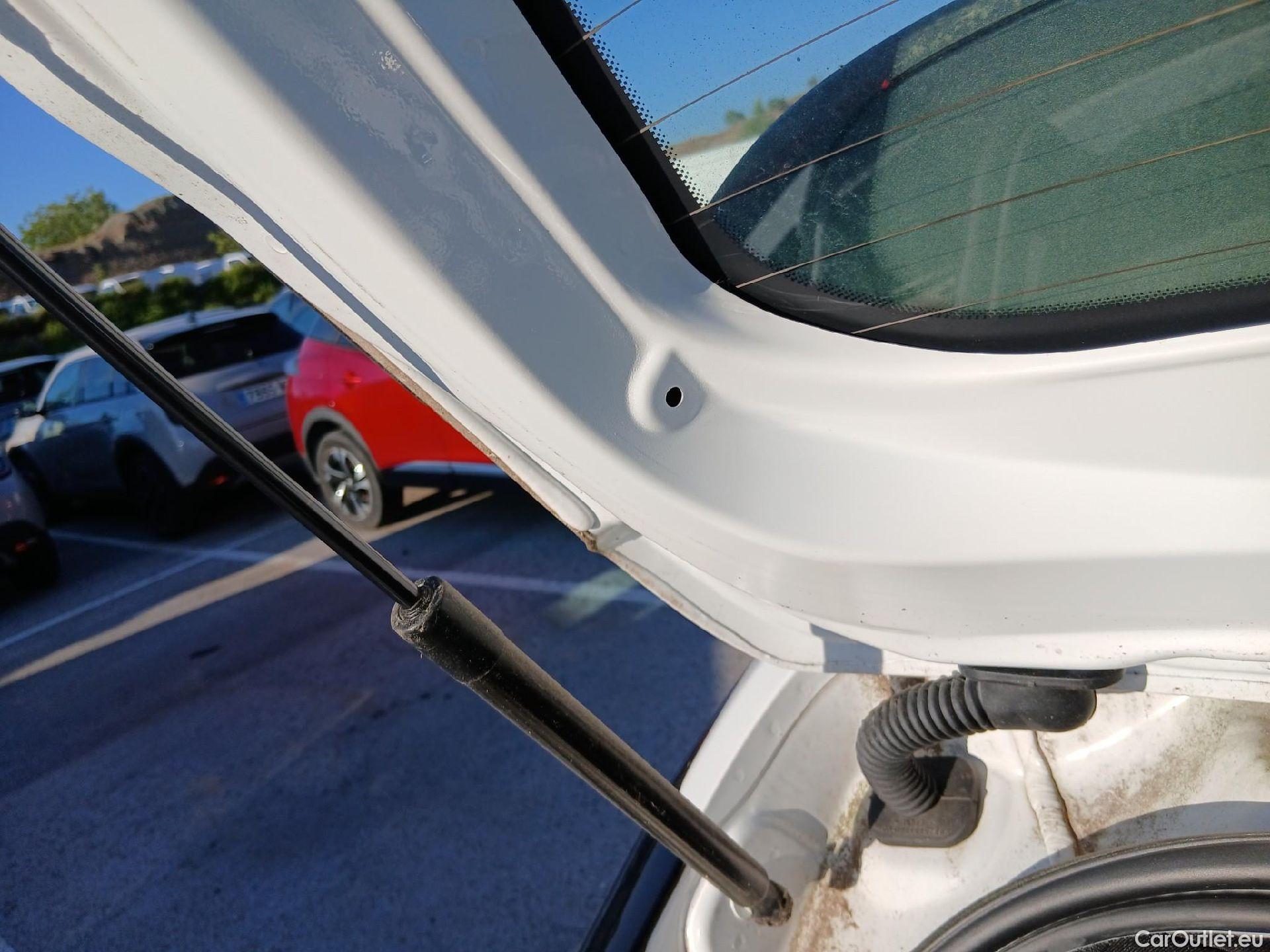  Opel  Corsa OPEL  / 2019 / 5P / berlina con portón 1.2T XHL 74kW (100CV) Edition (AC2) #16