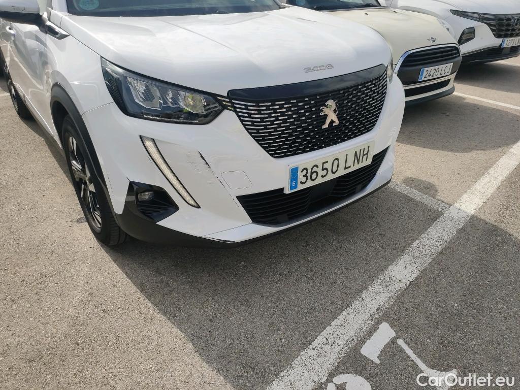  Peugeot  2008 PEUGEOT  / 2019 / 5P / todoterreno Allure Pack BlueHDI 81kW (110CV) (AC) #37