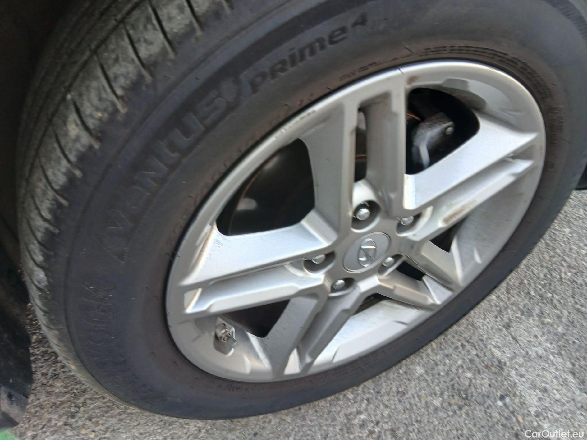  Hyundai  Konna HYUNDAI Kona / 2020 / 5P / todoterreno 1.0 TGDI 48V Maxx 4X2 #33