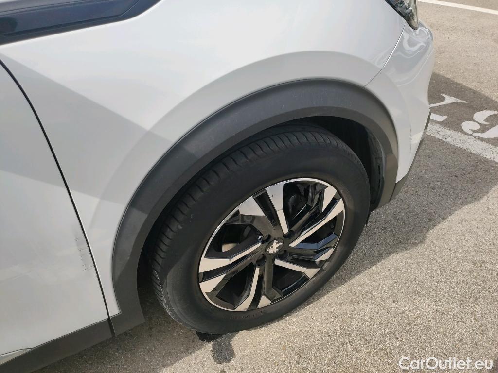  Peugeot  2008 PEUGEOT  / 2019 / 5P / todoterreno Allure Pack BlueHDI 81kW (110CV) (AC) #41