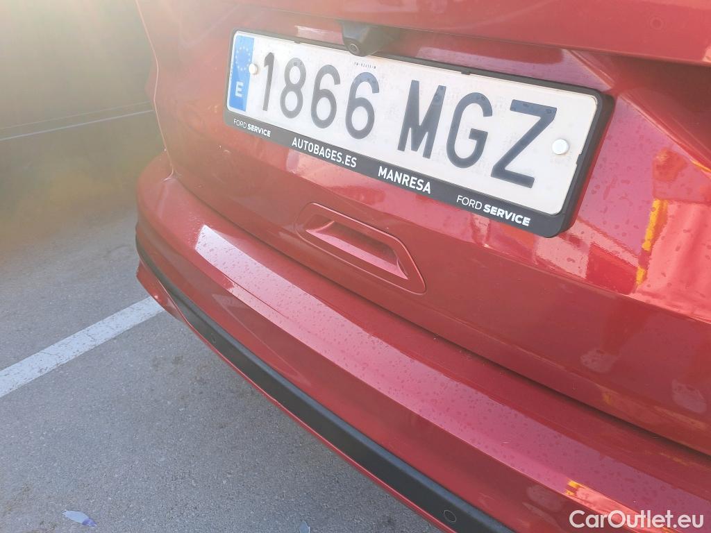  Ford  Kuga FORD  / 2019 / 5P / todoterreno ST-Line X 2.5 Duratec PHEV 165kW Auto #3