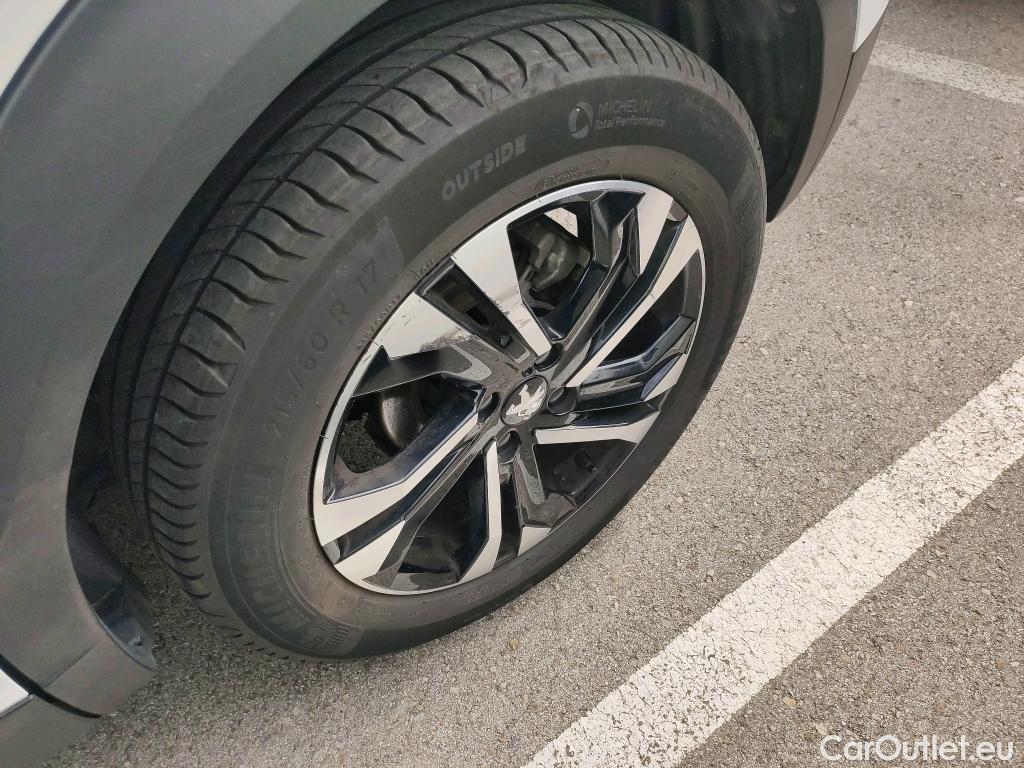  Peugeot  2008 PEUGEOT  / 2019 / 5P / todoterreno Allure Pack BlueHDI 81kW (110CV) (AC) #5