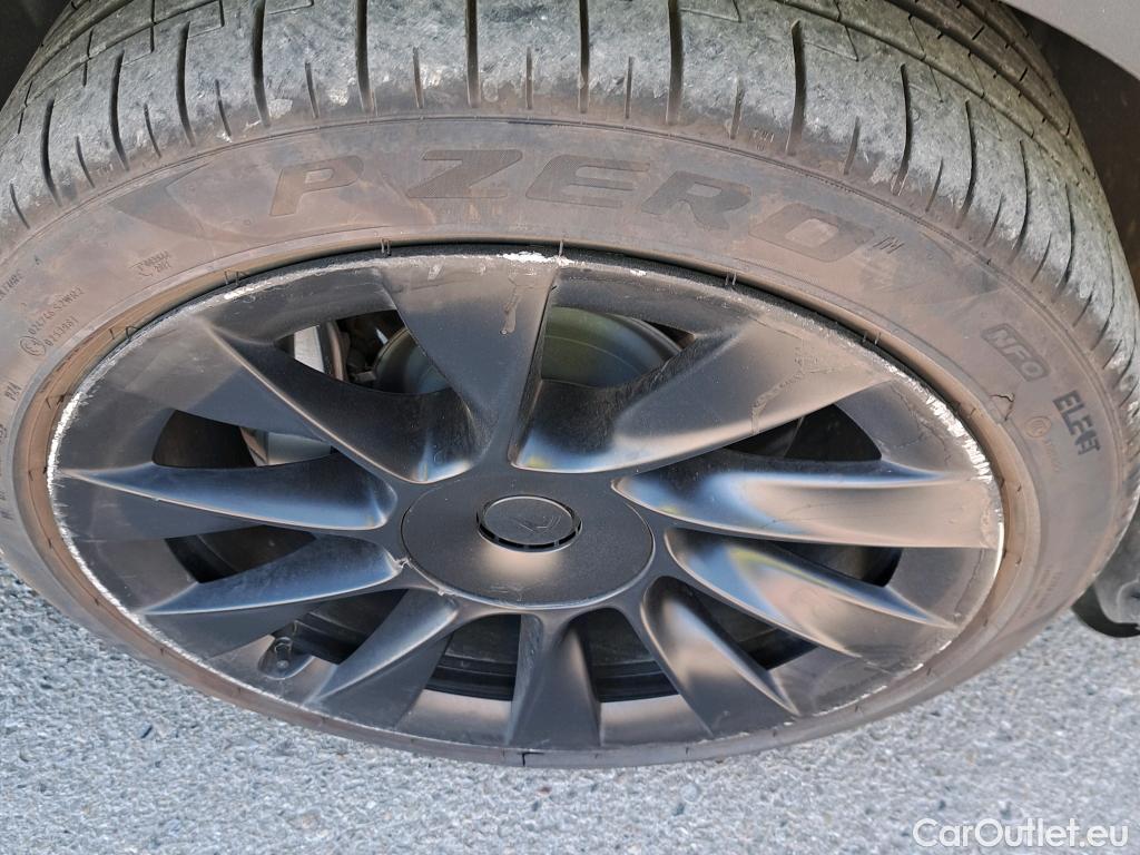  Tesla  Model Y TESLA  / 2020 / 5P / todoterreno Gran Autonomía 4WD #24