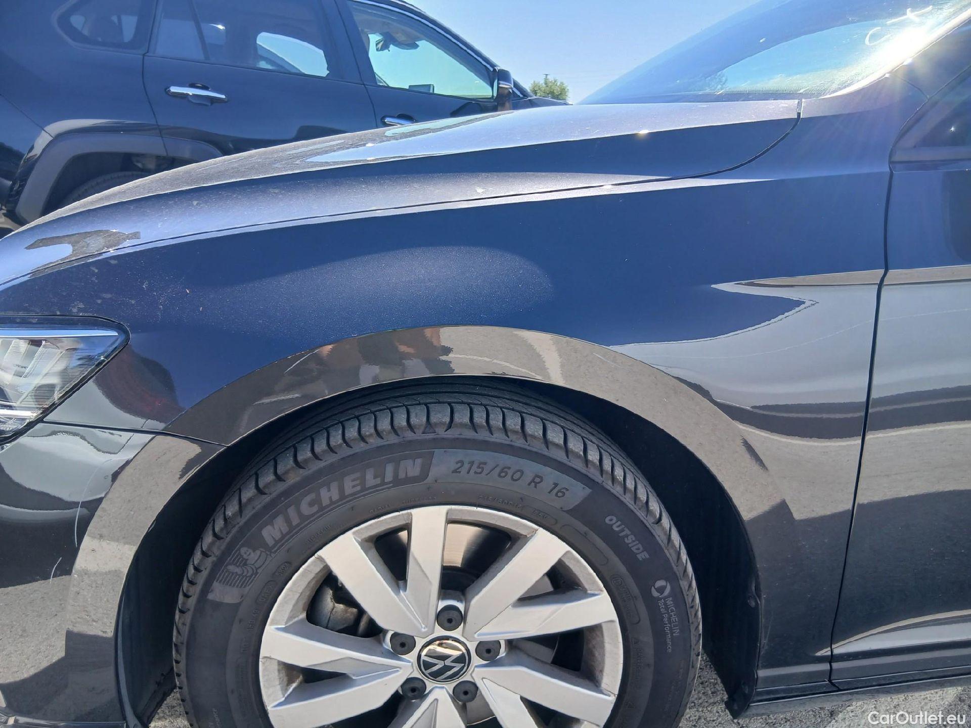  Volkswagen  Passat VOLKSWAGEN  / 2019 / 4P / sedán Business 1.5 TSI 110kW (150CV) #10