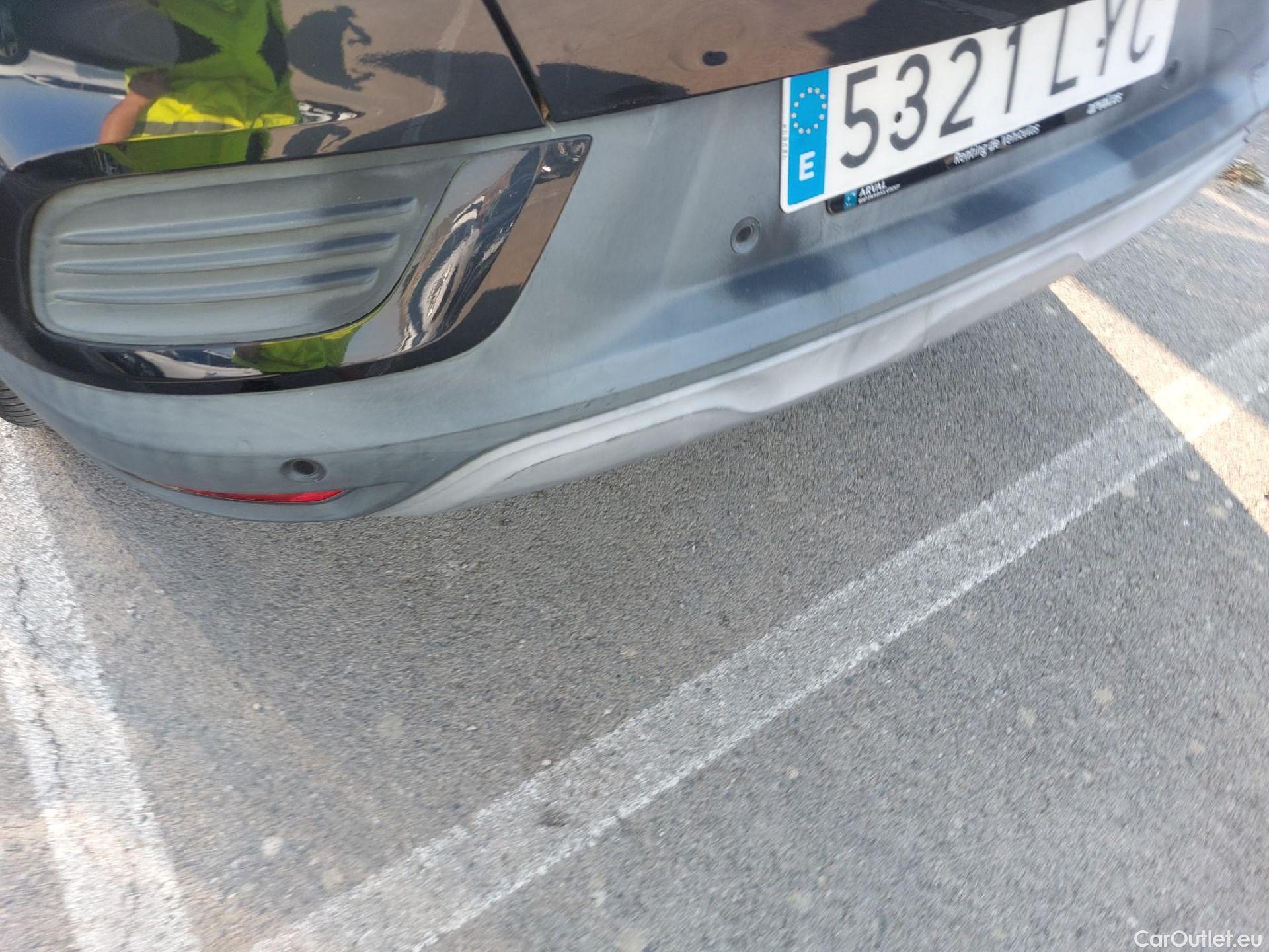  Renault  Arkana RENAULT  / 2021 / 5P / todoterreno Zen TCe 103kW(140CV) EDC mild hybrid #13