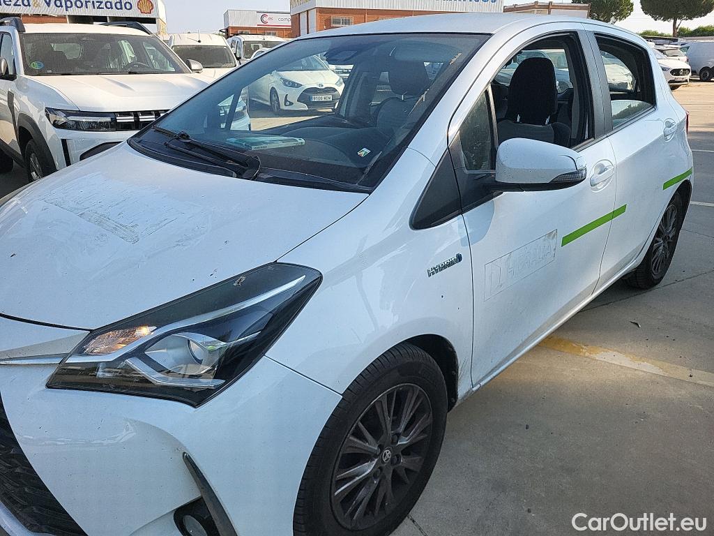  Toyota  Yaris TOYOTA  5p 3G berlina con portón 1.5 Hybrid Active #5