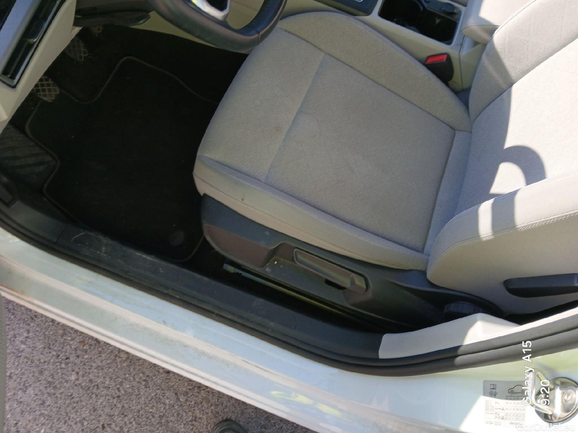  Volkswagen  Golf  VOLKSWAGEN / 2020 / 5P / berlina con portón Life 2.0 TDI 110kW (150CV) #1