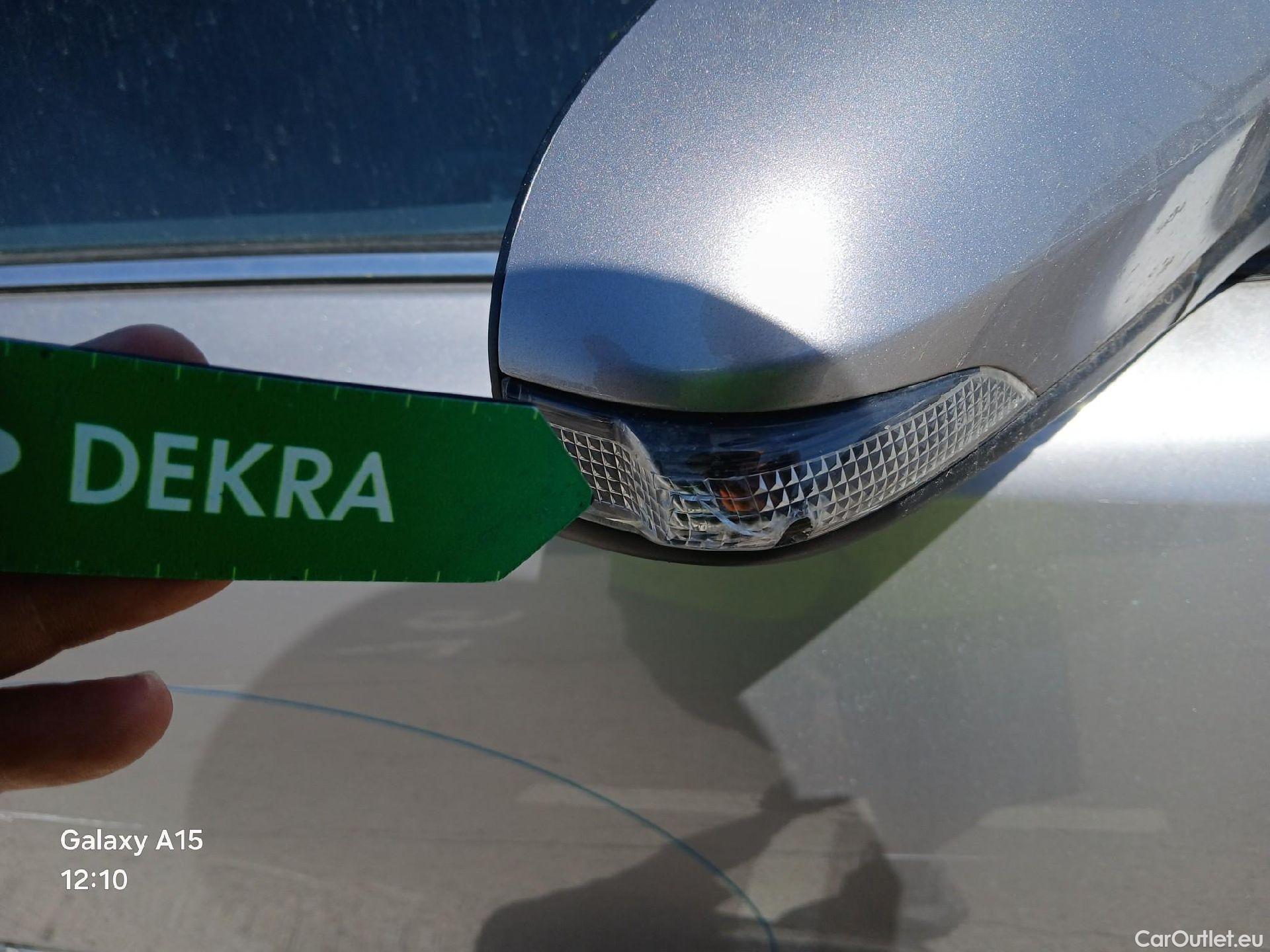  Toyota  C-HR TOYOTA  / 2016 / 5P / todoterreno 1.8 125H Advance (CX) #27