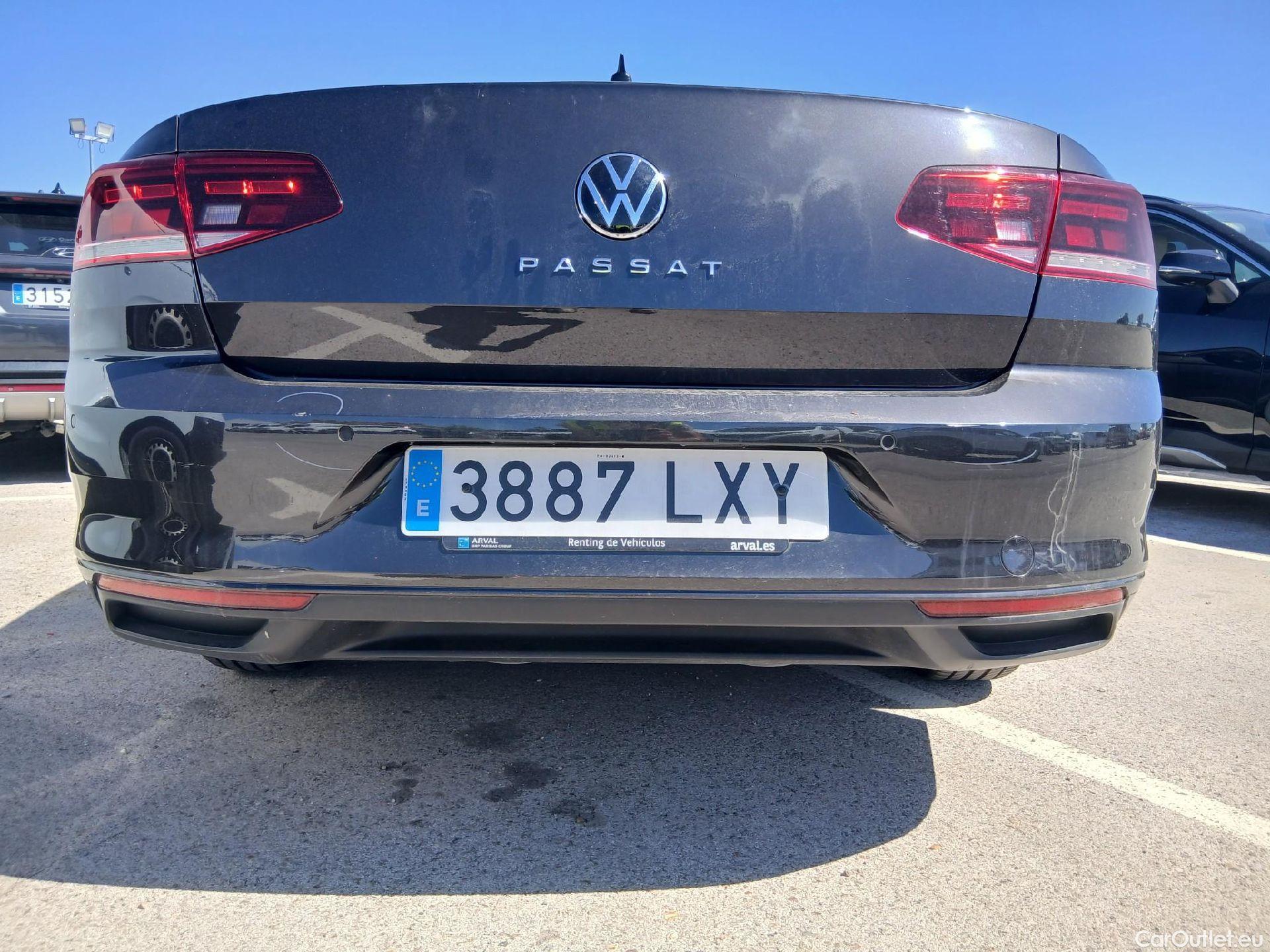  Volkswagen  Passat VOLKSWAGEN  / 2019 / 4P / sedán Business 1.5 TSI 110kW (150CV) #17