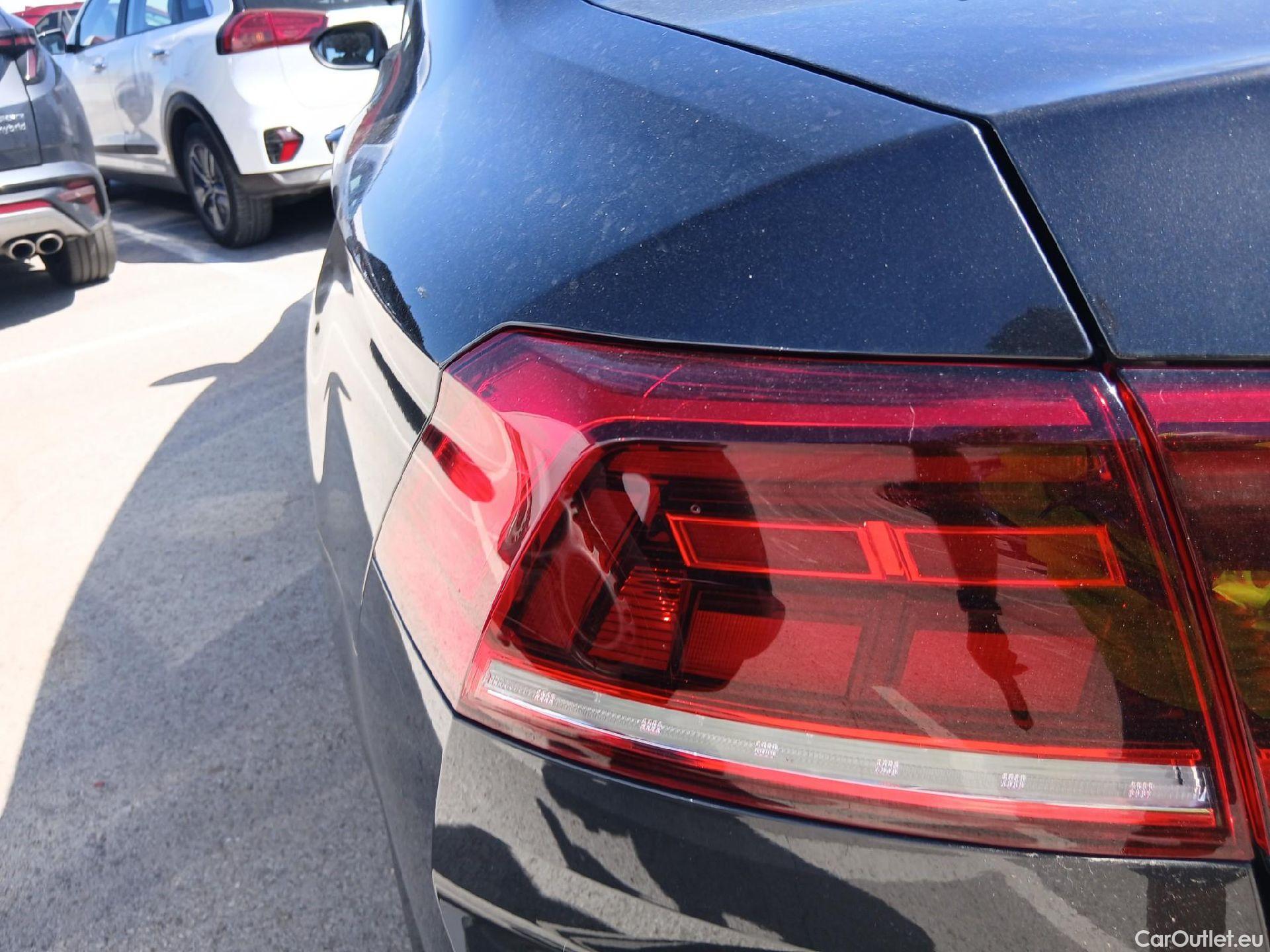  Volkswagen  Passat VOLKSWAGEN  / 2019 / 4P / sedán Business 1.5 TSI 110kW (150CV) #23