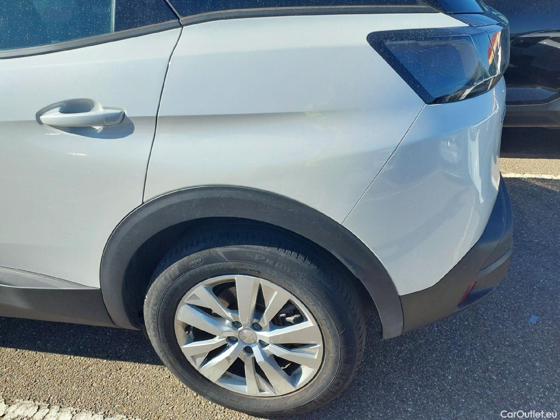  Peugeot  3008 PEUGEOT  / 2020 / 5P / todoterreno 1.5 BlueHDi 96kW (130CV) S&S Active Pack #12
