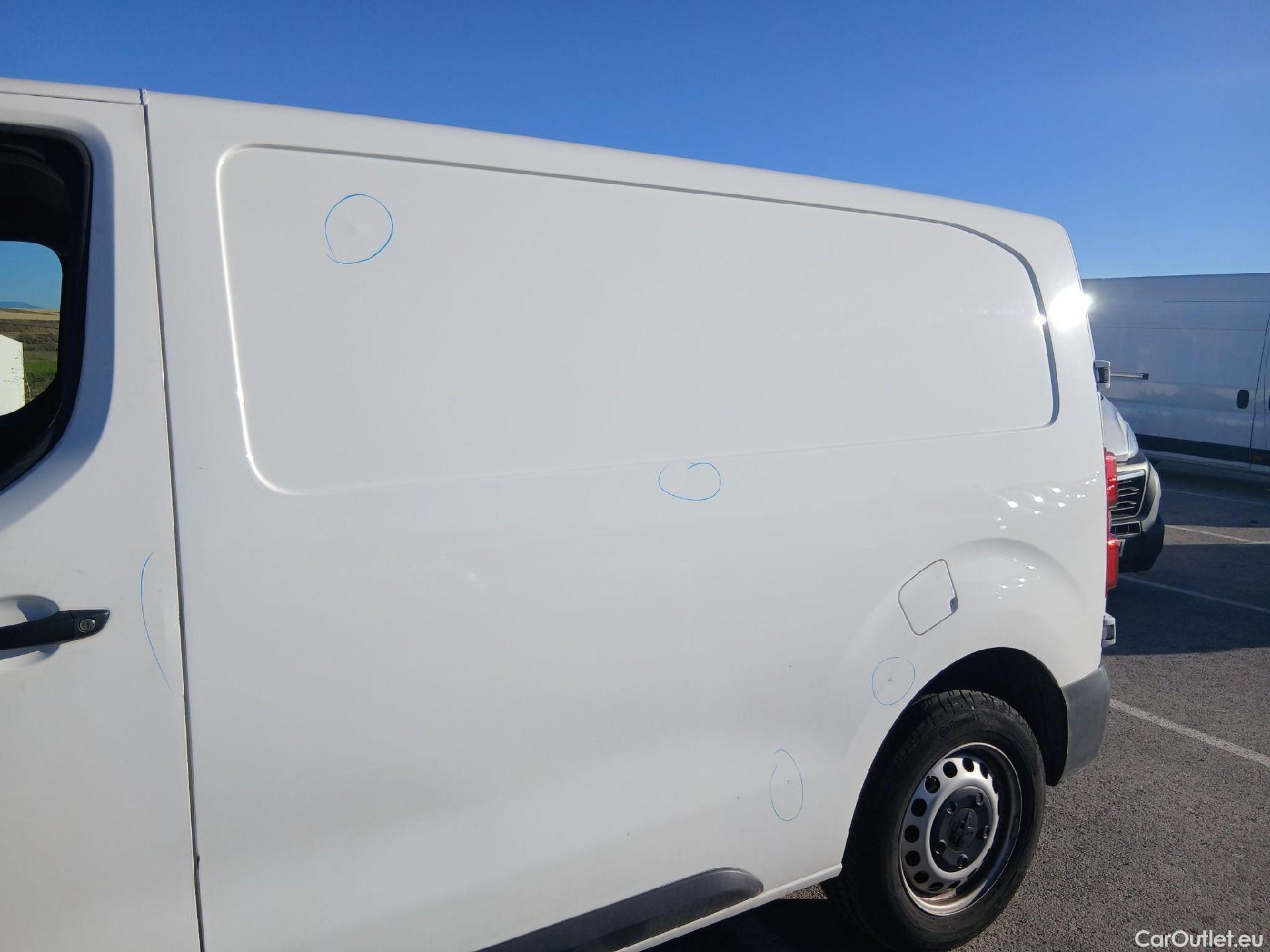  Peugeot  Expert PEUGEOT  / 2016 / 4P / furgón Furgón Premium 2.0 BlueHDi 120 Standard #10