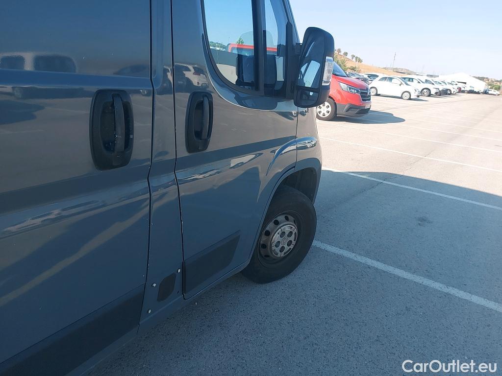  Opel  Movano OPEL  / 2021 / 4P / furgón Furgón Base L1H1 3.0 2.2 BlueHDi 88kW #37