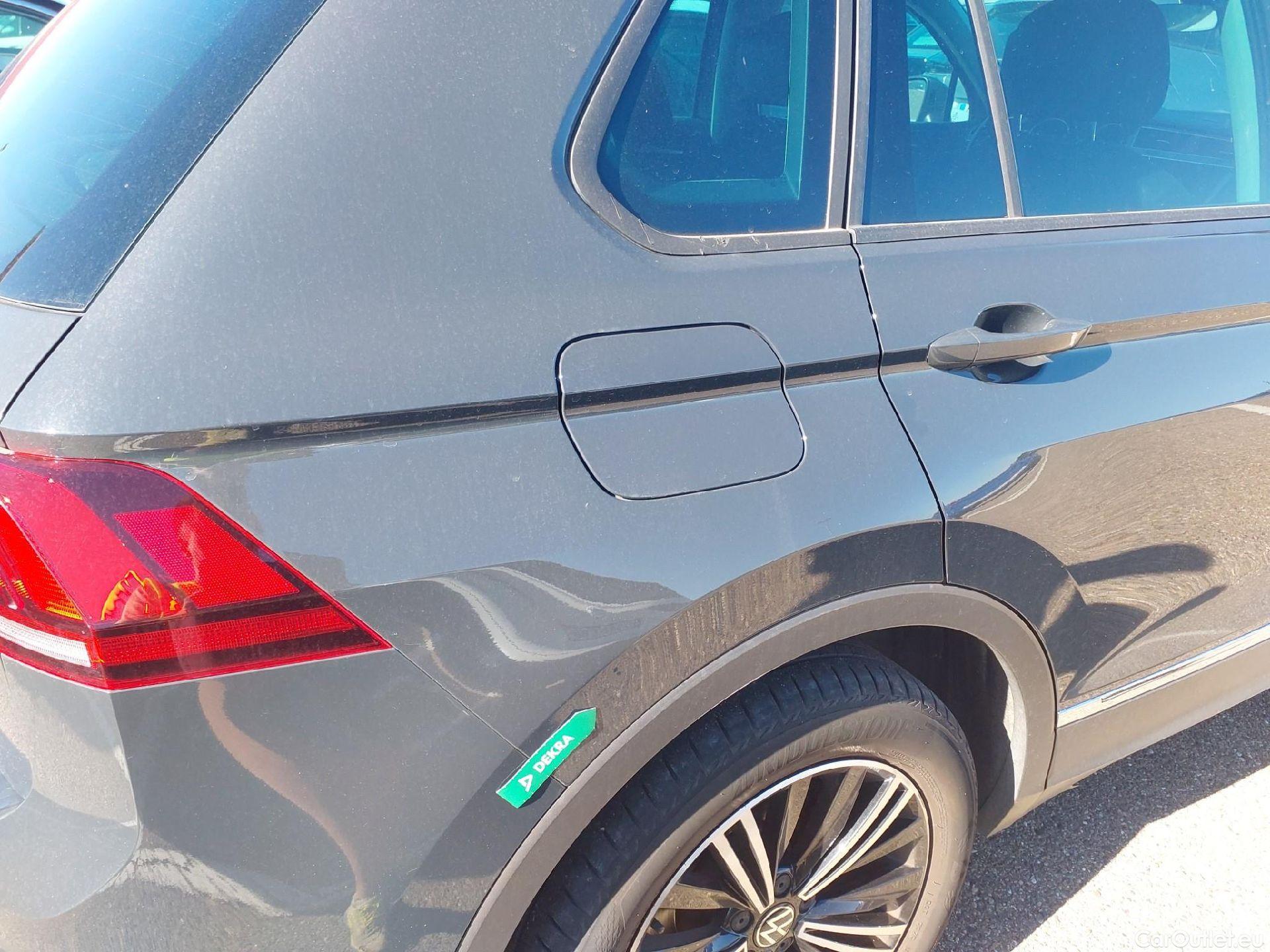  Volkswagen  Tiguan VOLKSWAGEN  / 2020 / 5P / todoterreno Life 2.0 TDI 110kW (150CV) DSG #31