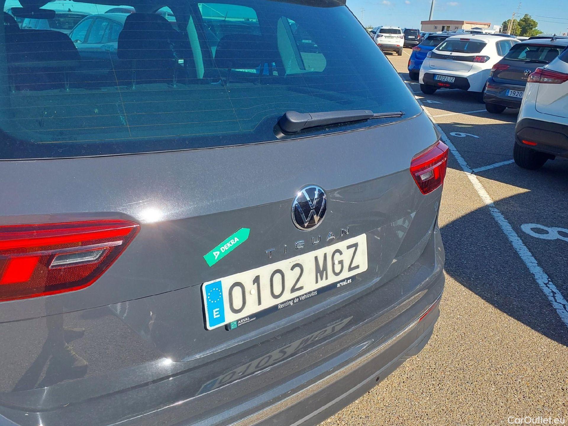 Volkswagen  Tiguan VOLKSWAGEN  / 2020 / 5P / todoterreno Life 2.0 TDI 110kW (150CV) DSG #26