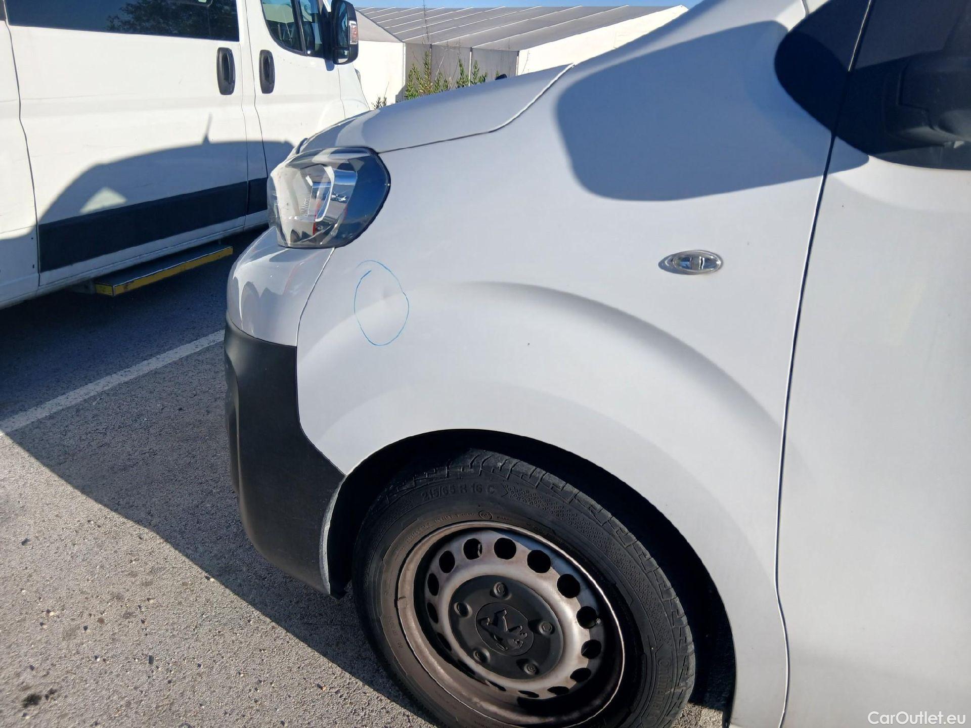  Peugeot  Expert PEUGEOT  / 2016 / 4P / furgón Furgón Premium 2.0 BlueHDi 120 Standard #6