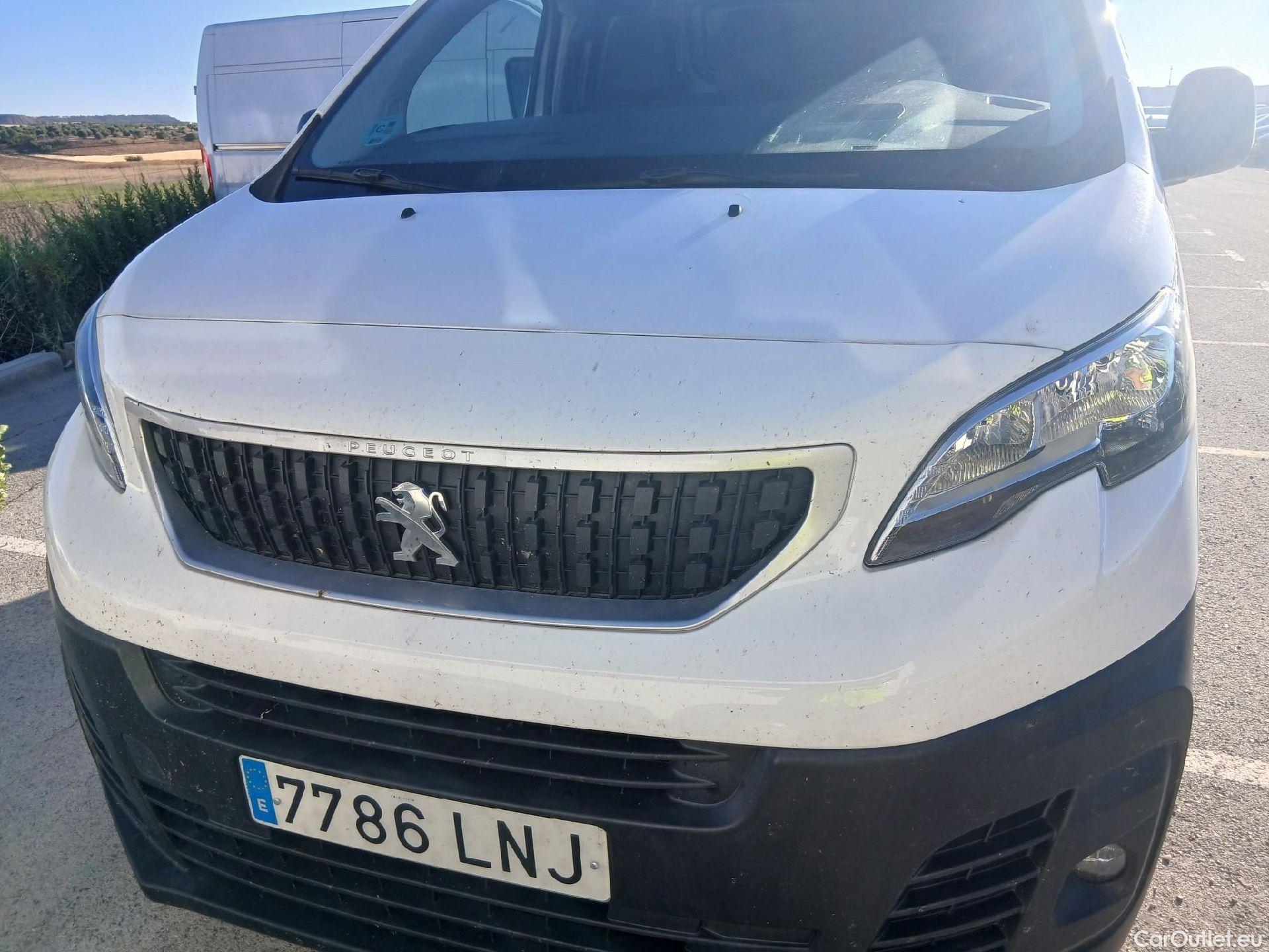  Peugeot  Expert PEUGEOT  / 2016 / 4P / furgón Furgón Premium 2.0 BlueHDi 120 Standard #4