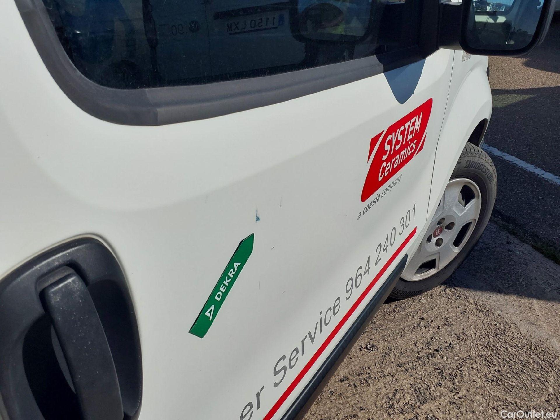  Fiat  Fiorino FIAT  / 2016 / 4P / combi Combi SX N1 1.3 Mjet 59kW (80CV) #22