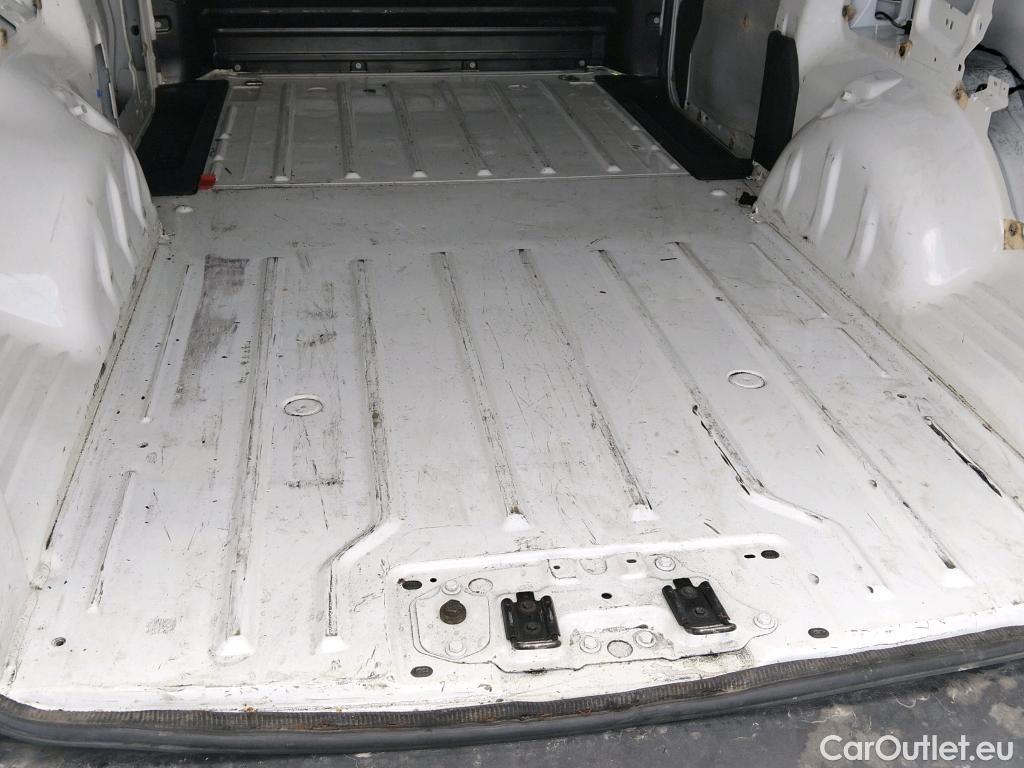  Citroen  Jumpy CITROEN  / 2016 / 4P / furgón Talla XL BlueHDi 120 S&S 6v Club #3
